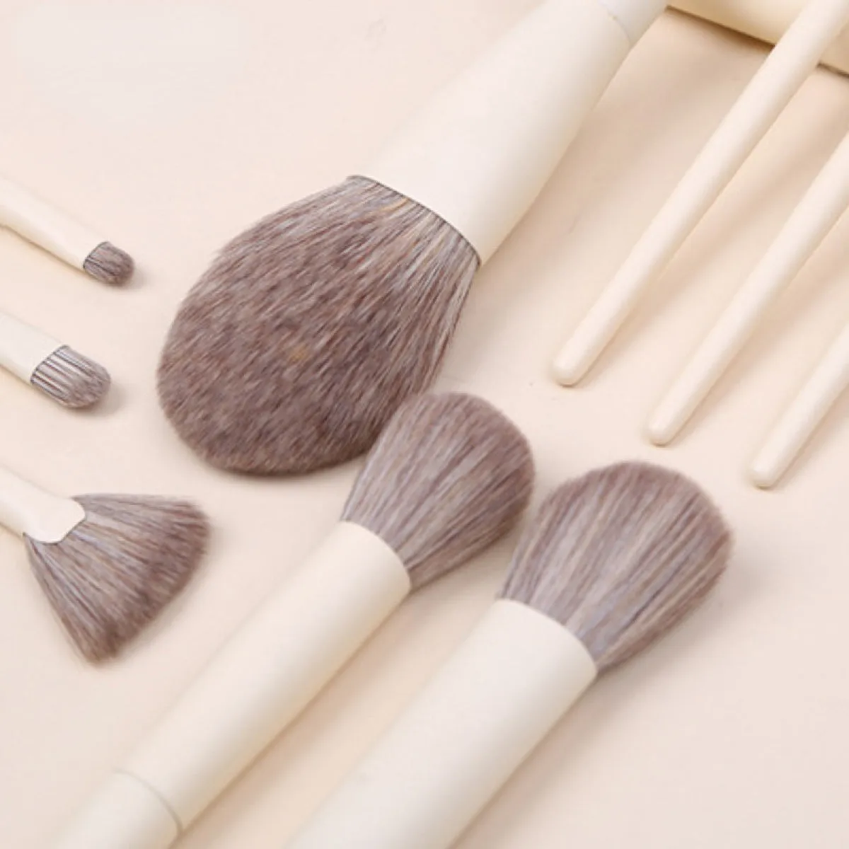 10Pcs Point-Tail Makeup Brush Set