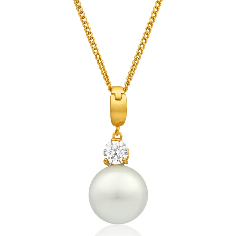 9ct Alluring Yellow Gold Cubic Zirconia   Simulated Pearl Pendant