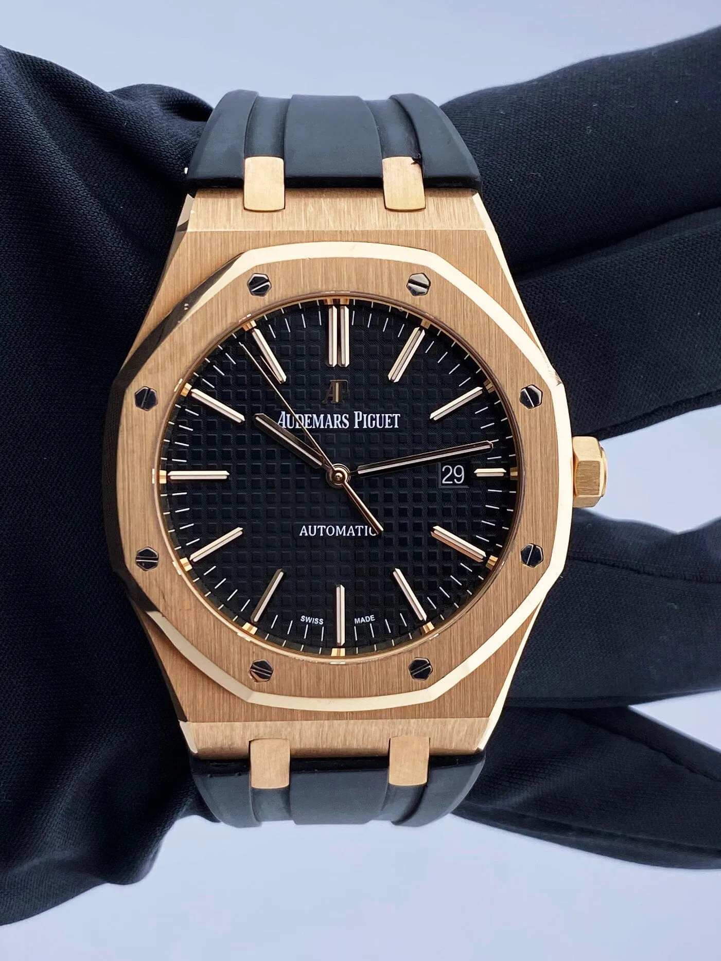 Audemars Piguet Royal Oak 15400OR 18K Rose Gold Box & Papers