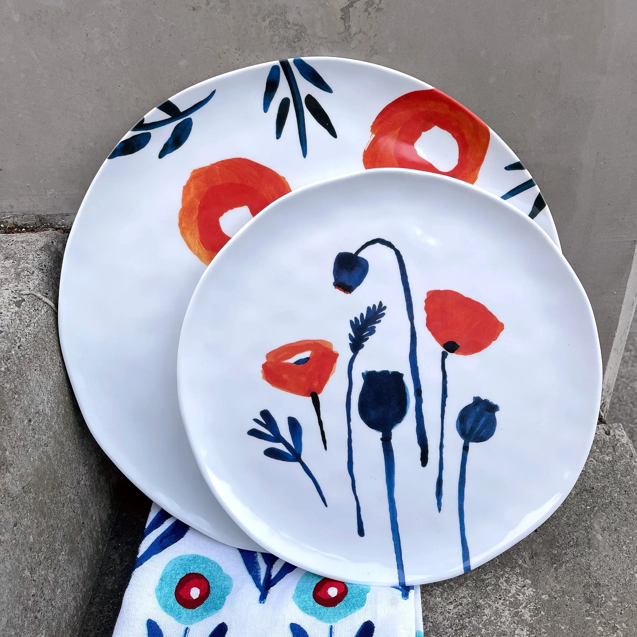 Inky Poppies "Handmade Look" 9" Melamine Plate Set