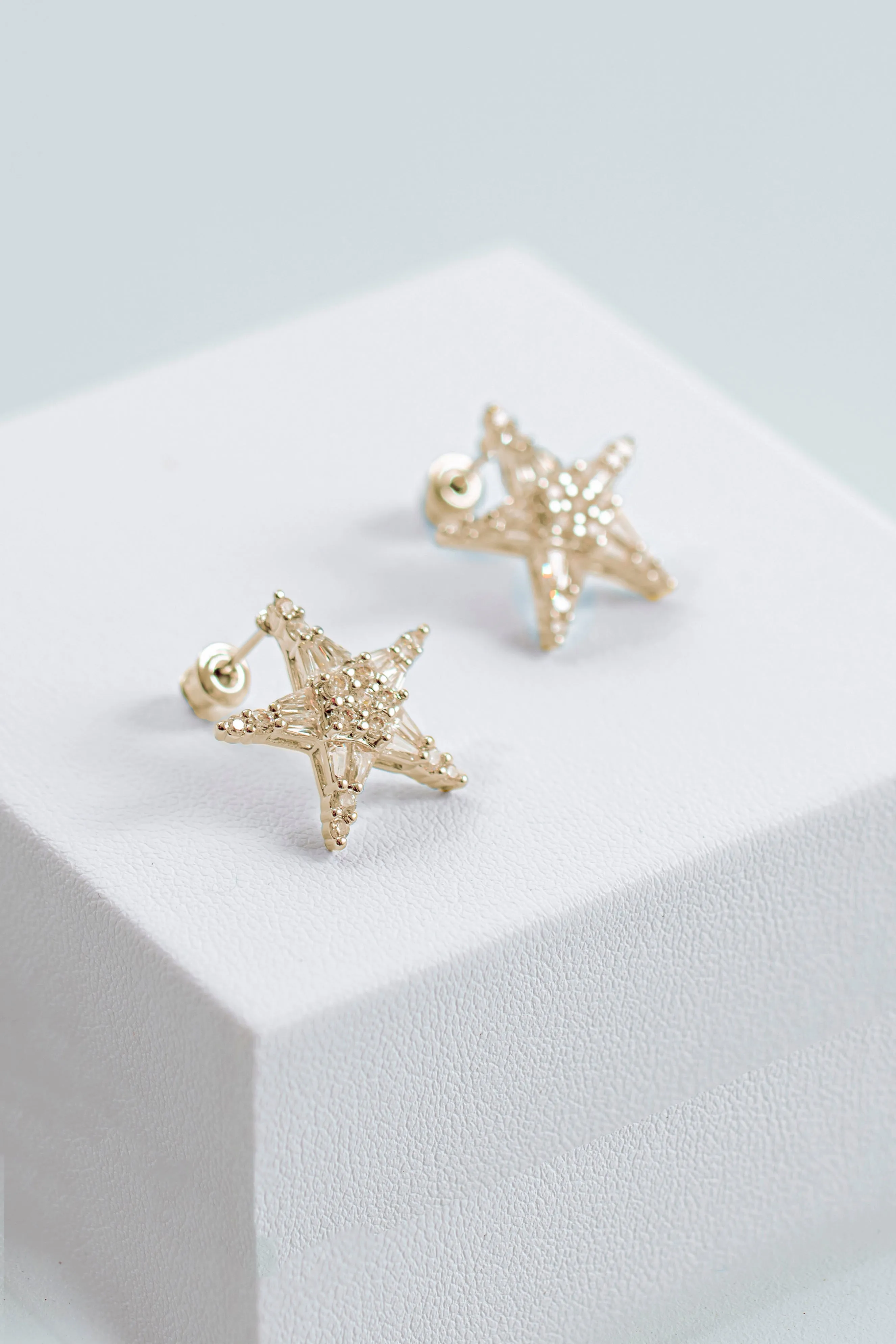 Luminous Star Earrings | Gold