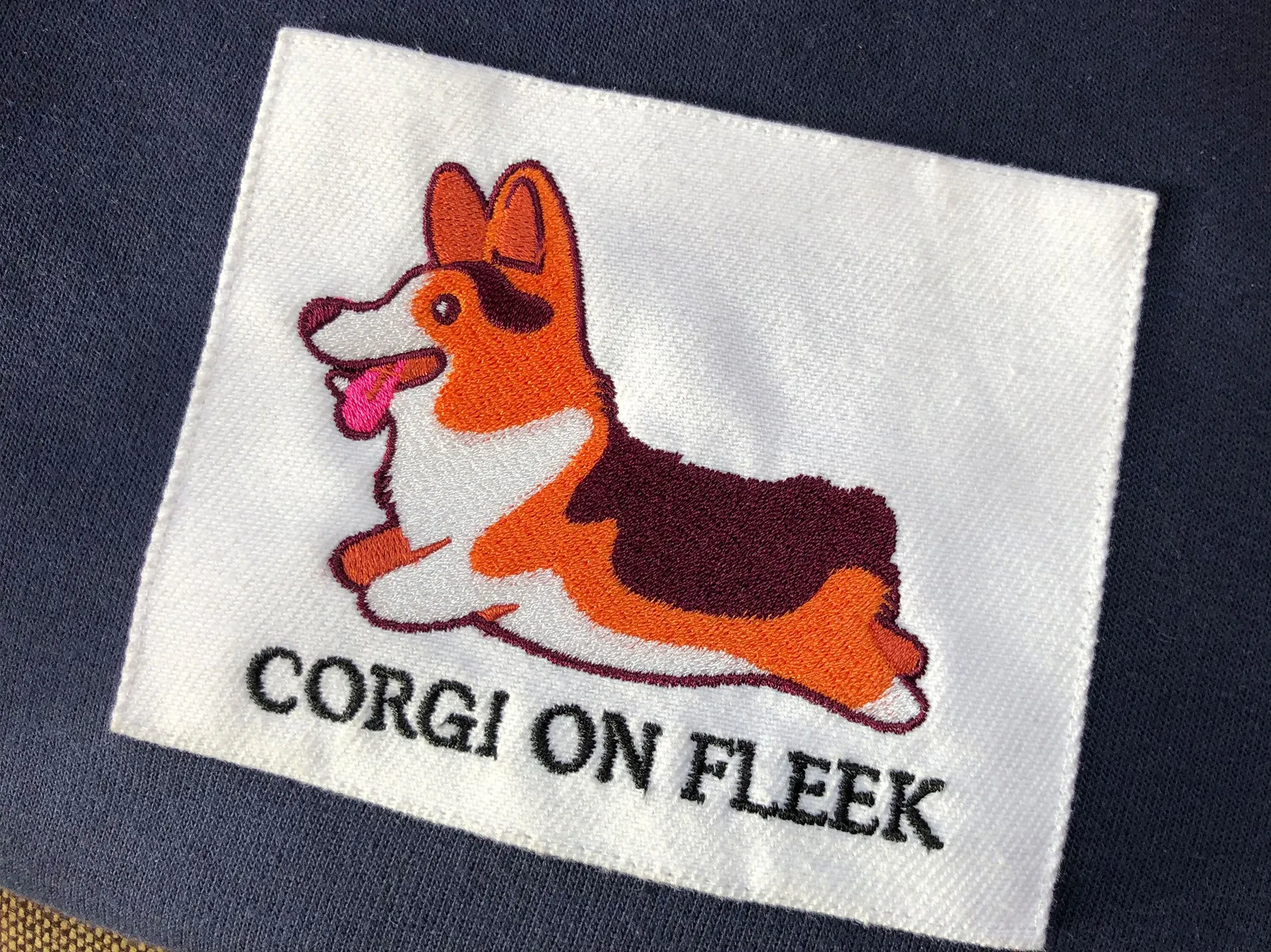 Ultra Soft Corgi On Fleek Embroidered Sweatshirt [Special Edition]